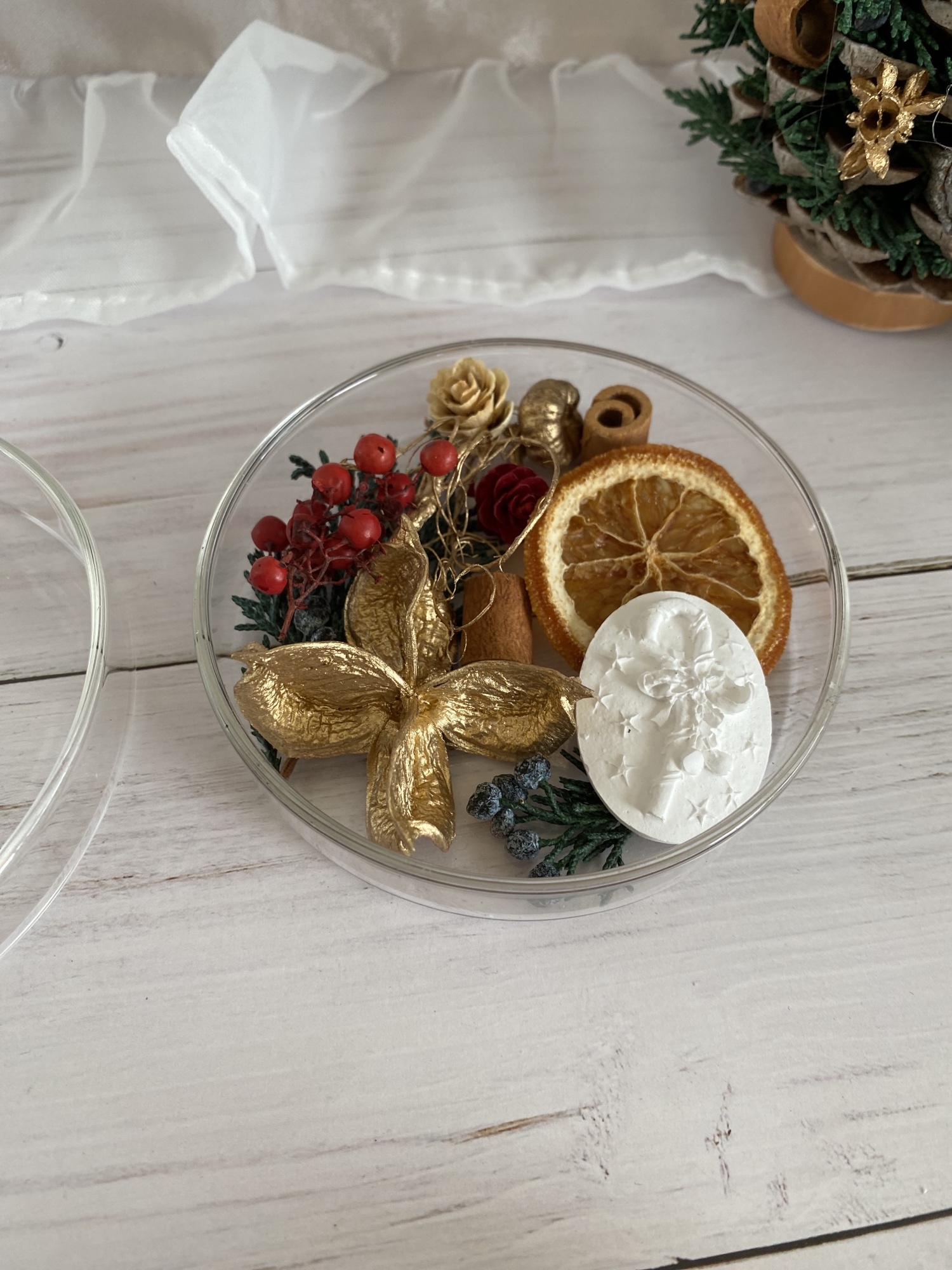 ガラスシャーレ入り クリスマスモチーフのアロマストーン ゴールド