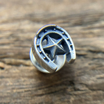 馬蹄 メンズピアス/シルバー925 片耳用/セカンドピアス つけっぱなし/ピアス かっこいい/シルバーアクセサリー メンズ アクセサリー/彼氏 誕生日アクセサリー/男性へのプレゼント/ホースシュー