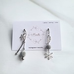 Silver)  雪の結晶  ライトグレーフロッキー  リボン  アシンメトリー  シルバー  ピアス / イヤリング