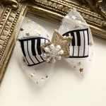 大人も可愛い☆ピアノ鍵盤柄♡クリスマスチュール♡キッズクリップ♡バッグに付けても☆プチギフト⭐️クリップ