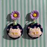 ラスト❣️ピンク猫 ドットチャーム レトロパープルフラワーピアス⭐️イヤリング キッチュ レトロ 水玉 ドット 猫 ねこ 猫のピアス VINTAGE ヴィンテージ 昭和レトロ ピンク 古着 グリーン