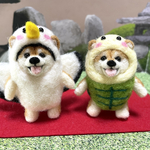 縁起物🦢🐢鶴亀の着ぐるみ姿のちっちゃな柴犬コンビ(羊毛フェルト)