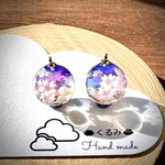 レジンピアス イヤリング 夕暮れ空と桜 まん丸 14mm b