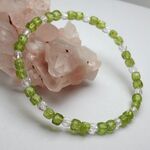 在庫処分《ペリドット　キューブカット４mm》8022（１点物現物画像）