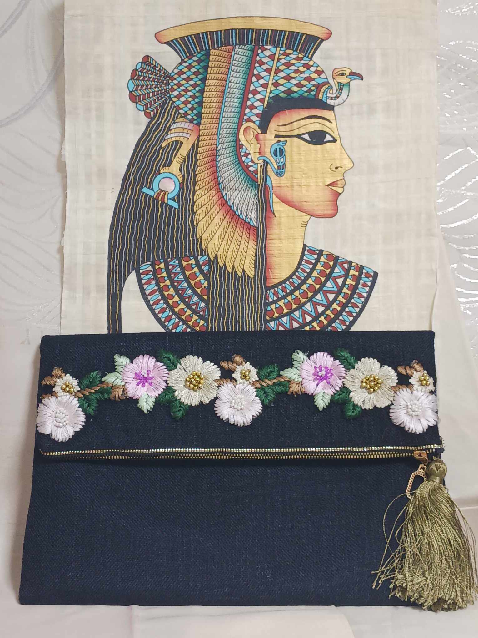 花刺繍のバッグ
