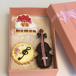 ミニチュア  ピアノとバイオリンとト音記号のケーキ