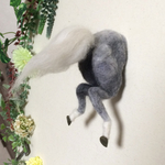 芦毛のおしり 馬の羊毛フェルトマグネット