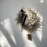 White black monotone wreath アイアンベル付き🔔モノトーンベロアリボンリース