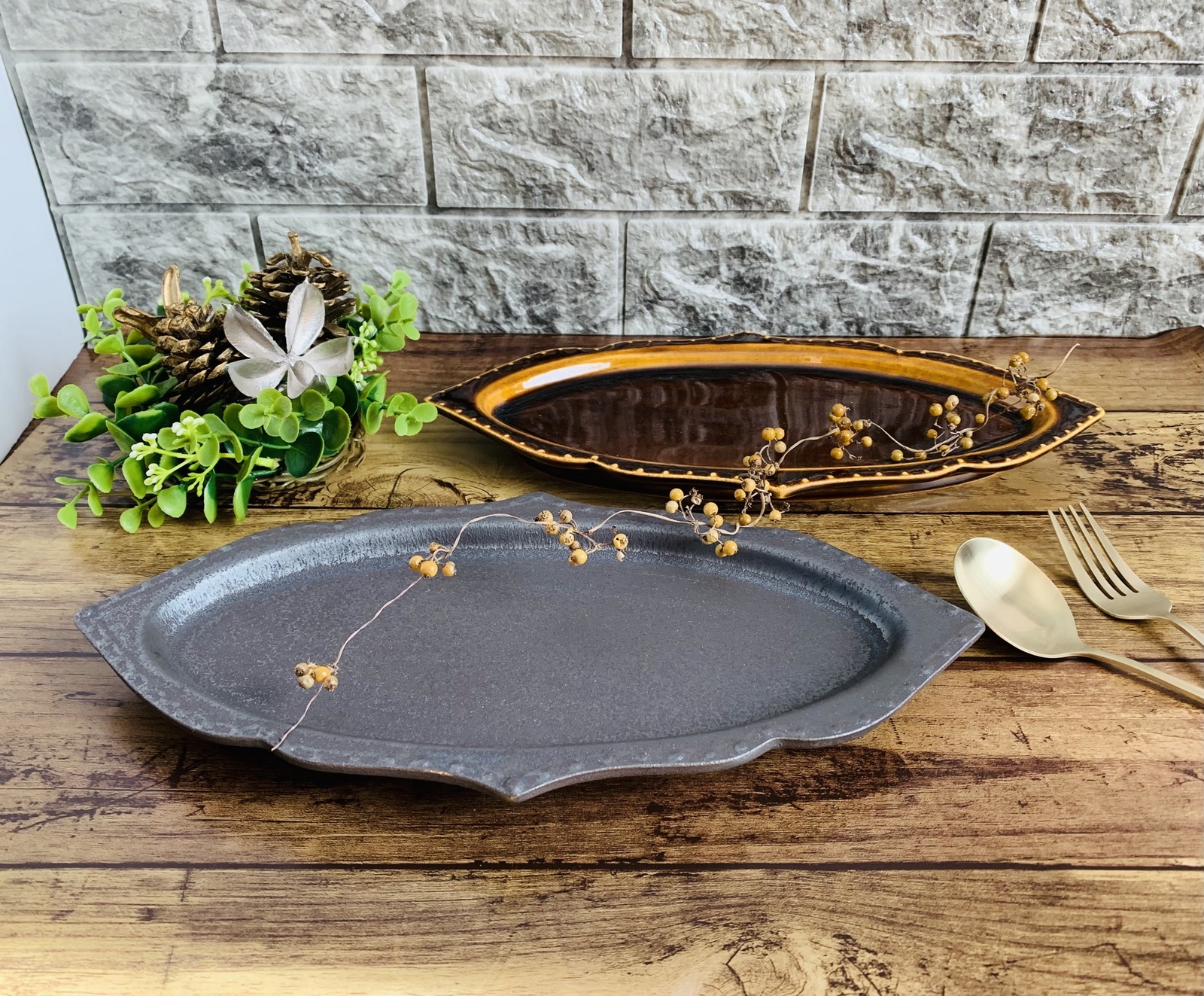LouBoutin様　新品　陶器　陶芸作家　黒のオーバルリムBOWL5個 y d2ff5f406910b5ace5125bb5476315