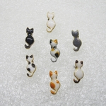 小さな小さな猫のピアス　チタン　キャット