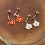 梅ピアス