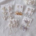 earring /pierce♡2024  happy bag  人気のロングタイプピアス/イヤリング　5点セット　　クリスマス　年末年始　福袋　ブライダル