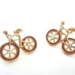 自転車ピアス（イヤリング不可）