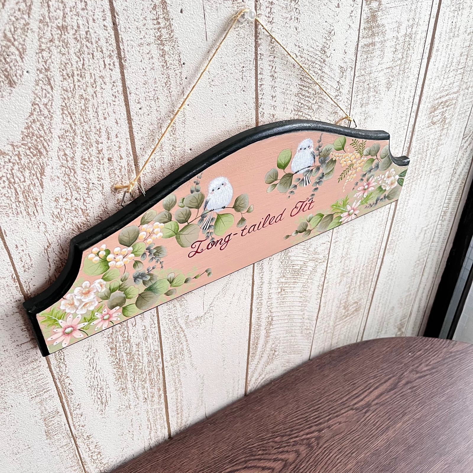 トールペイント作品、壁掛け トールペイント作品☆壁掛け飾り☆荷車☆リボン☆ピンク - メルカリ