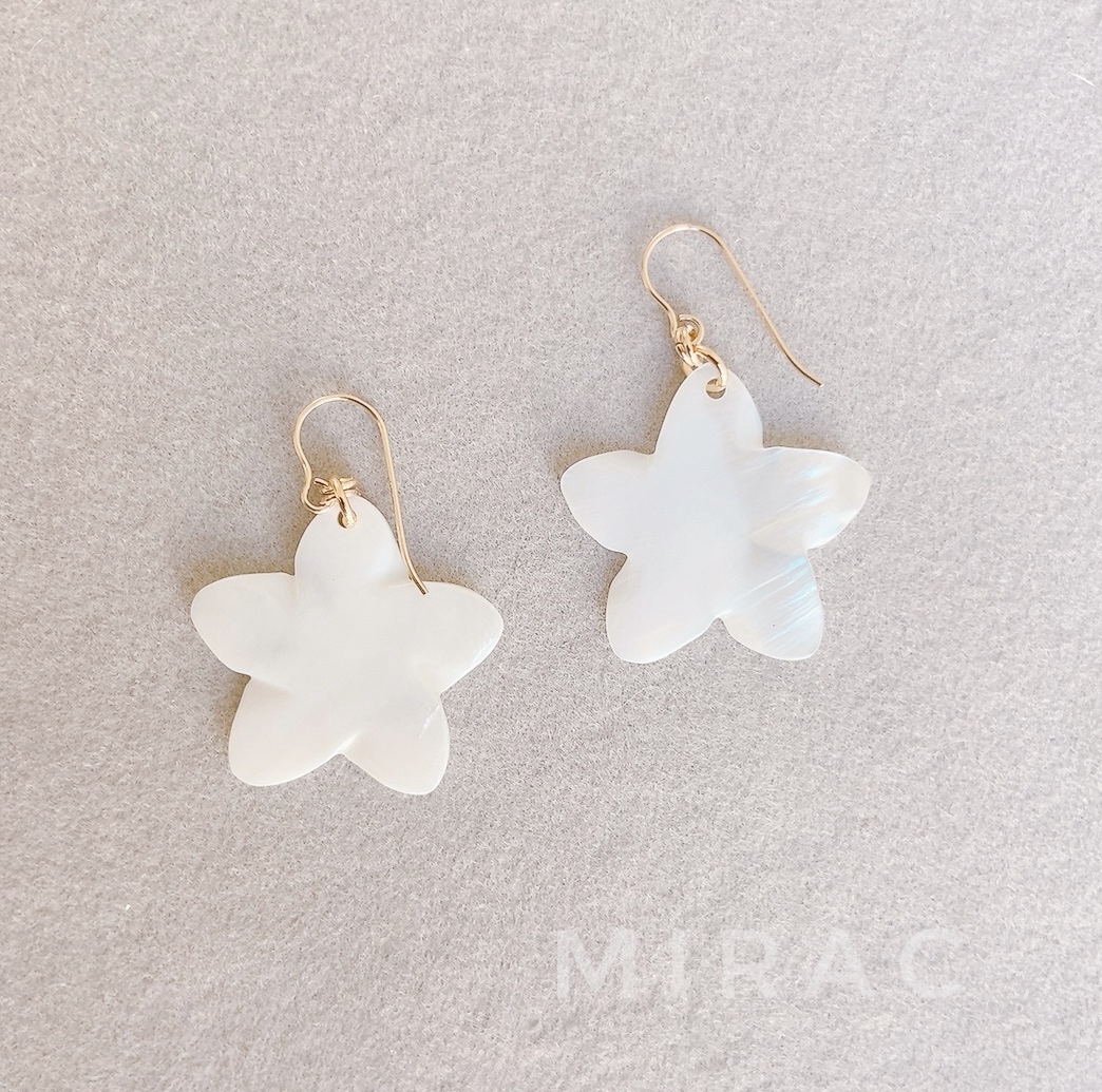 プルメリアのシェルピアス - MIRAC | minne byGMOペパボ 国内