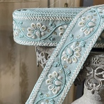 ☆[シルクベース] [実物のお色味と違う場合があります] インド刺繍リボン　花　インド刺繍　スパンコール　刺繍リボン　リボン　りぼん　※10月8日よりゆうパケットにて発送