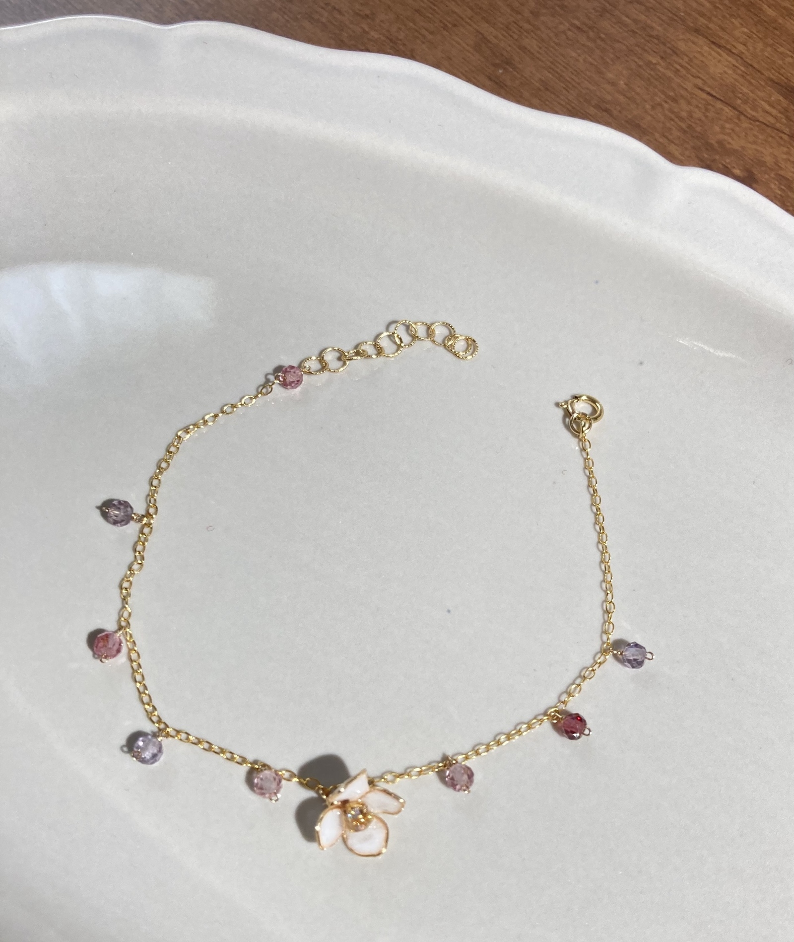 レジンブレスレット お花 ヌーディ ベージュアジャスター付き レジン