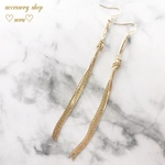✨再販✨タッセル風ロングピアス／イヤリング（ゴールド）