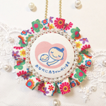 ポップな花柄のマタニティロゼット