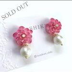 ＊つまみ細工＊ 濃 ピンク グラデーション 花 コットンパール ピアス＊
