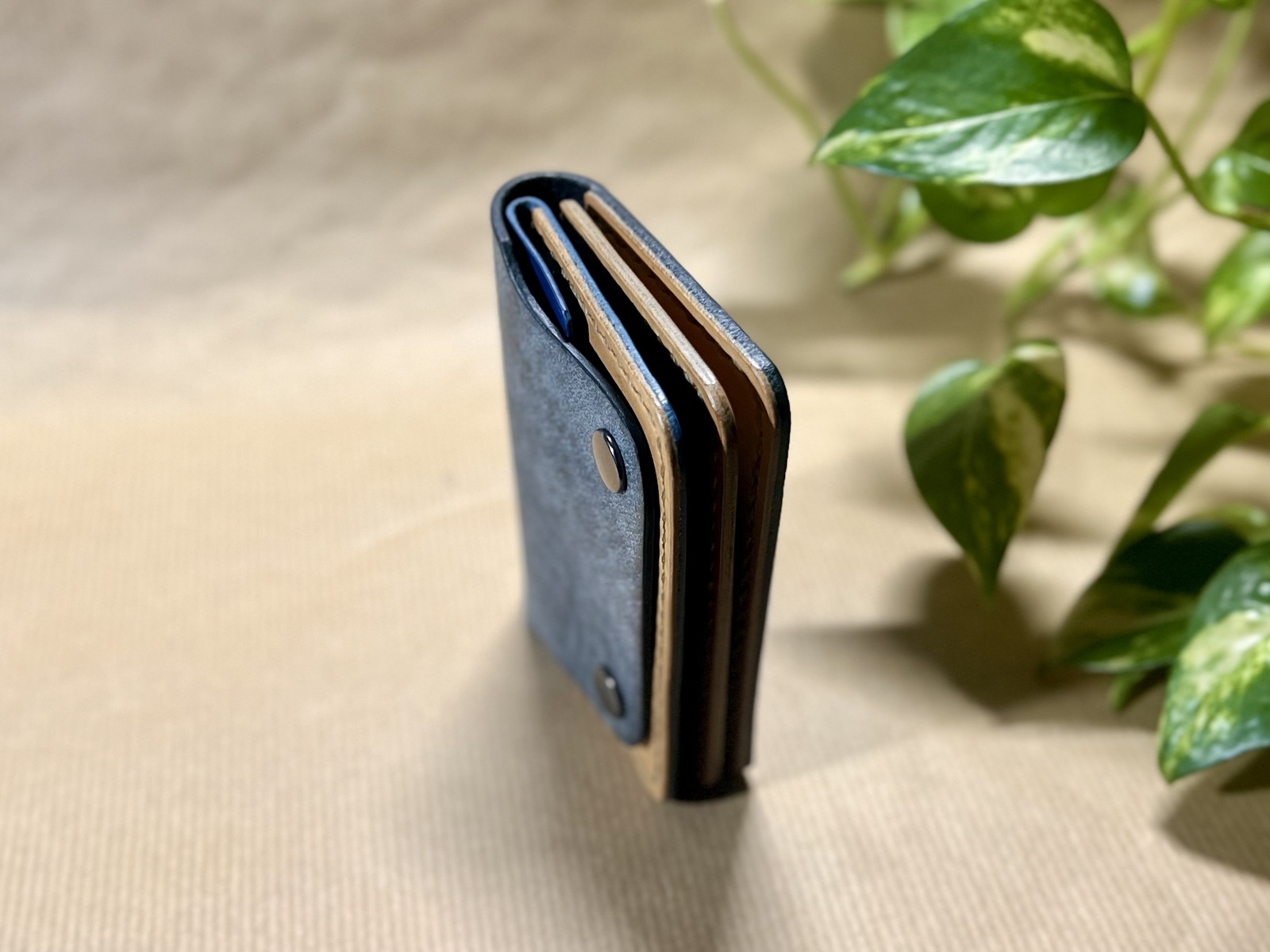 ミニトラッカーウォレット/アラスカブラック【イタリアンレザー