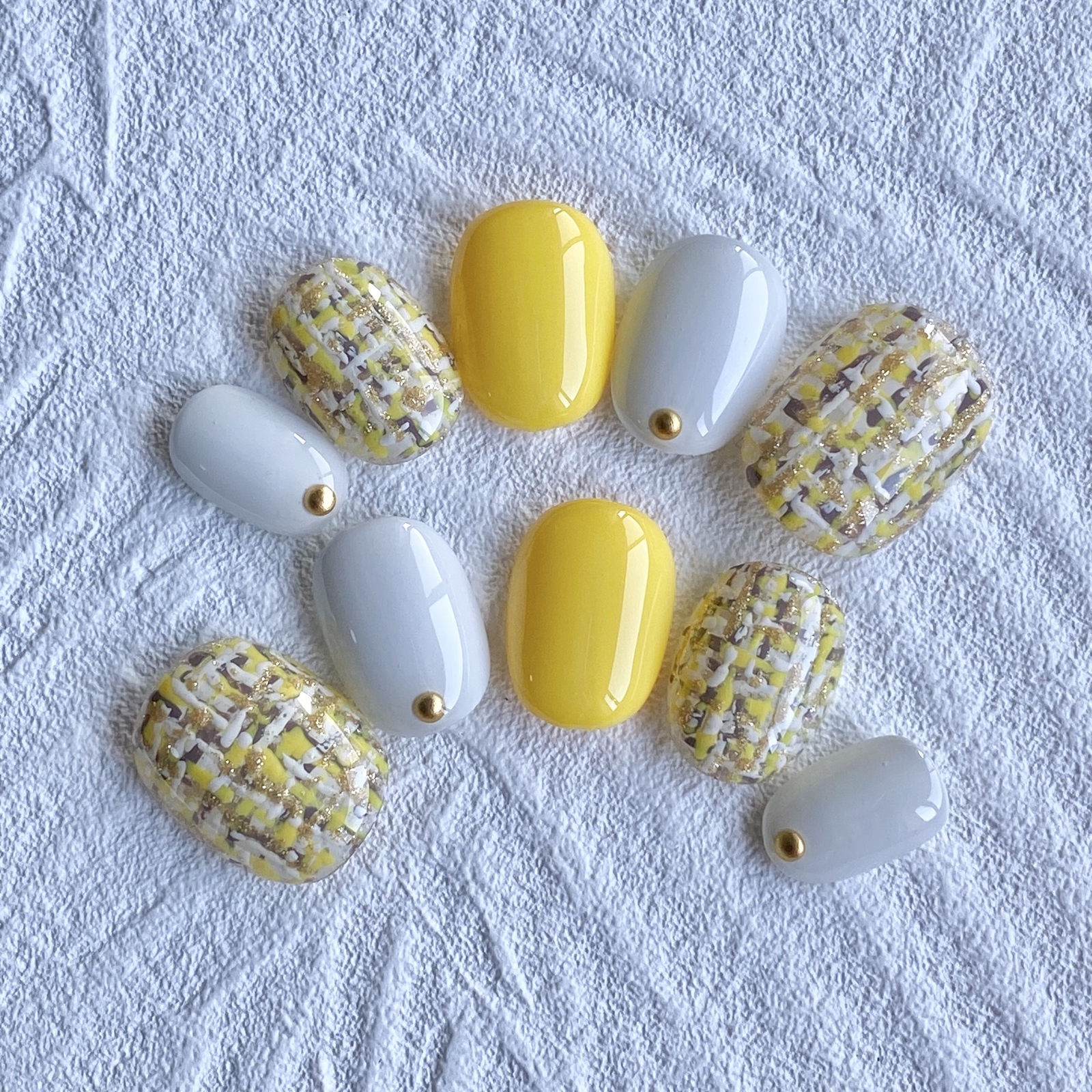 その♥ ネイルチップ ショートオーバル 833 ネイルチップ 画像はショートオーバル - メルカリ