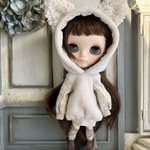 2357 ブライスさんの白兎になれるワンピースコーデ　Blythe ブライス アウトフィット 洋服　ドールハウス  ミニチュア