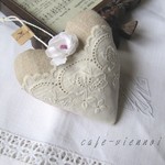 フランス製アンティーク手刺繍レース+リネン*ラベンダーサシェ