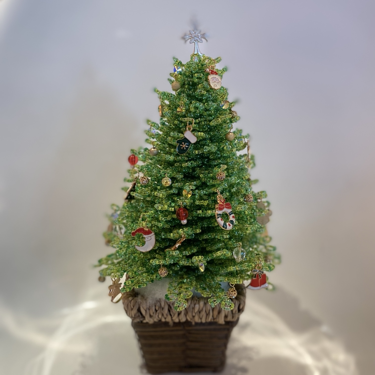 ビーズのクリスマスツリー - ぱんちゃぱんちゃ | minne byGMOペパボ