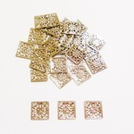 【約１０ｍｍ】　正方形の透かしパーツ　２０個