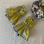 リバーシブルキッチンアームカバー　北欧シンメトリーフラワー　グレー×イエロー