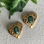 ヴィンテージ  ハートデザインアクリルボタン 2個セット　ゴールド×グリーン