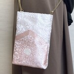 1点物◆絹の帯からスマホショルダー　桜色亀甲文　帯リメイク235