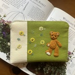 🧸felt  de  patchworkテディベアのお薬手帳ケース🧸