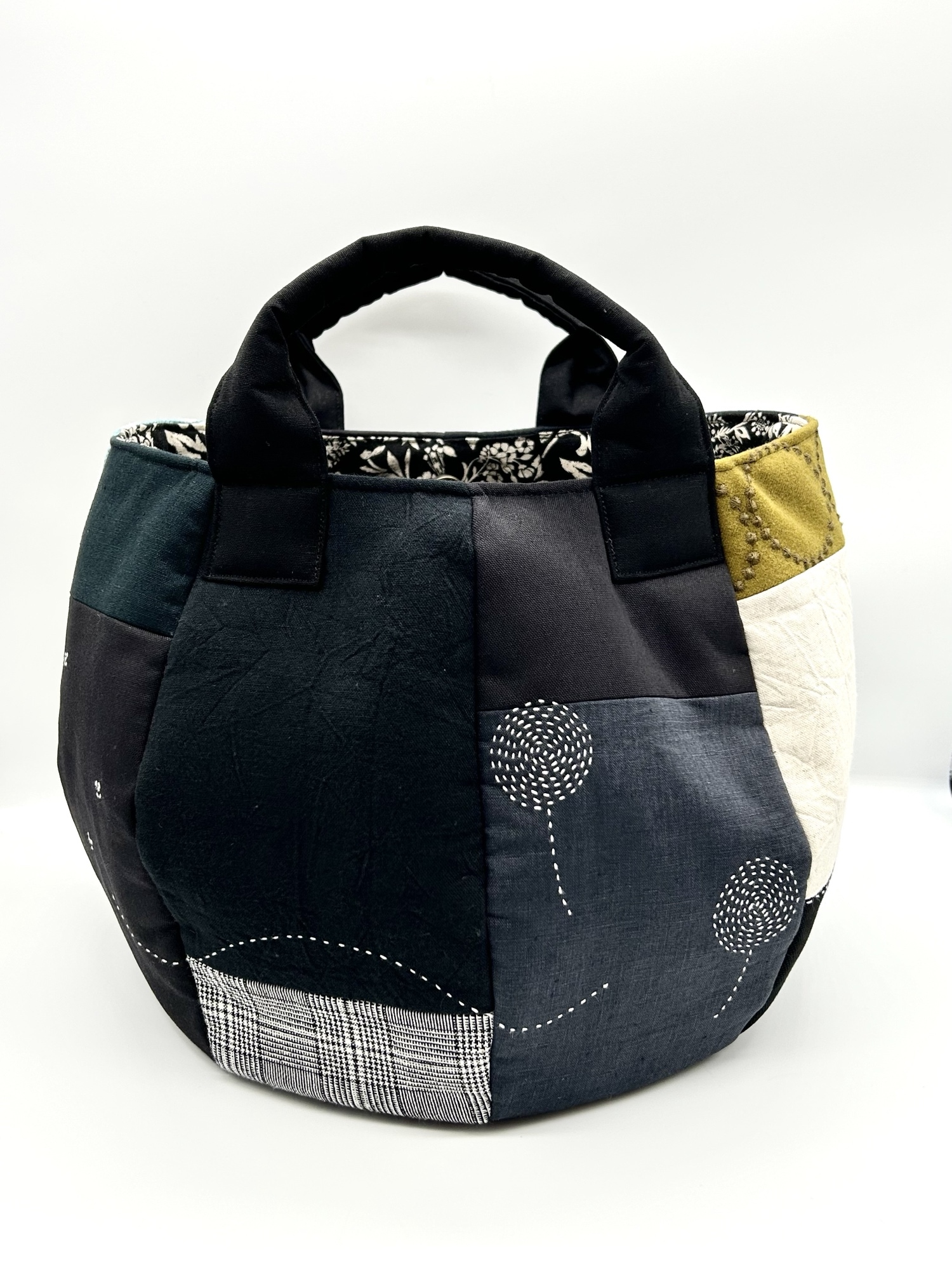 パッチワーク＆刺し子　110.5cmx160.5cm マルチクロス グドリ パッチワーク 刺し子刺繍 約152×230cm