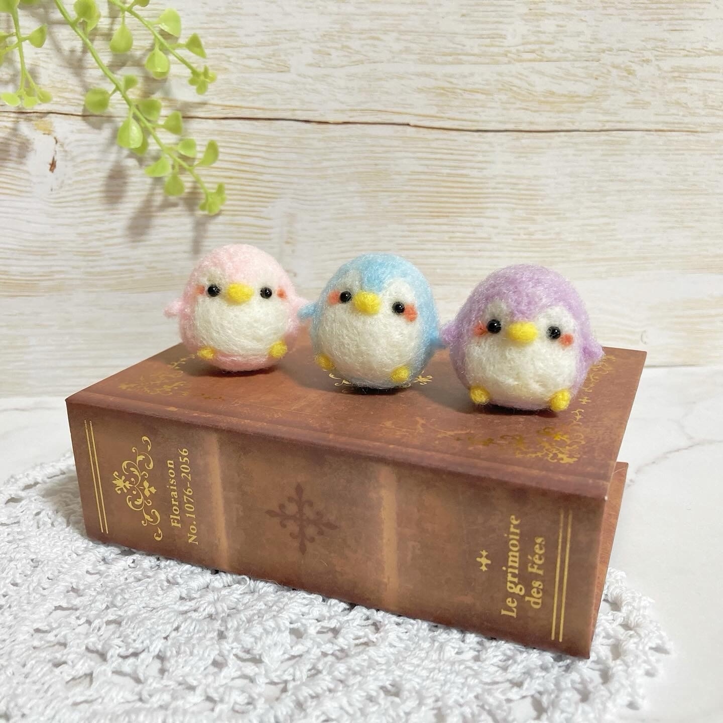 ♡羊毛フェルトのゆめかわペンギン♡ミニミニぺんぎん マスコット お
