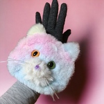 フカフカ手首に可愛い猫ちゃんポーチ💕