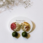 【再販】ピアス　イヤリング　花　刺繍　インド刺繍　ナチュラル　シンプル　普段使い　プチギフト　プレゼント　軽い　ウッドビーズ　