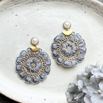インド刺繍リボンのピアス ブルーフラワー