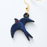 「つばめ」刺繍ピアス／イヤリング