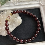 まゆ様専用ページ✨✨アクセサリーオーダー制作⭐︎ガーネットインクォーツ×ガーネット　天然石ブレスレット