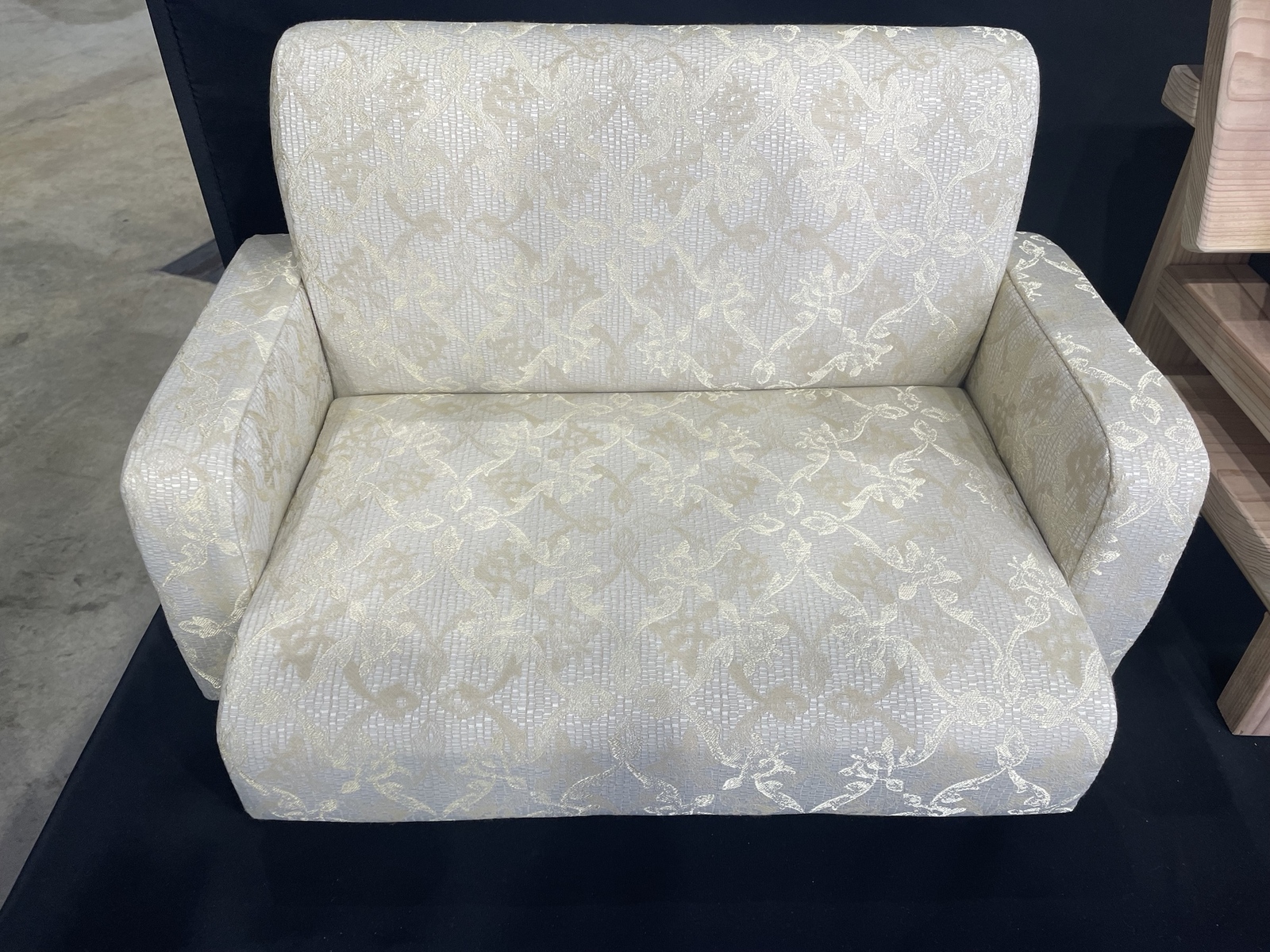 ダッフィー - 上海ディズニーランド　 ダッフィー　ソファ　ソファー　 67×65×56センチ 上海ディズニーランド ダッフィー ソファ ソファー 67×65×56センチ