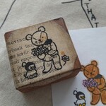 花束をプレゼントするベアとあひるちゃんはんこ🧸