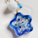 シンプルクリスマスシェイカー　クリアブルー　シャカシャカキーホルダー