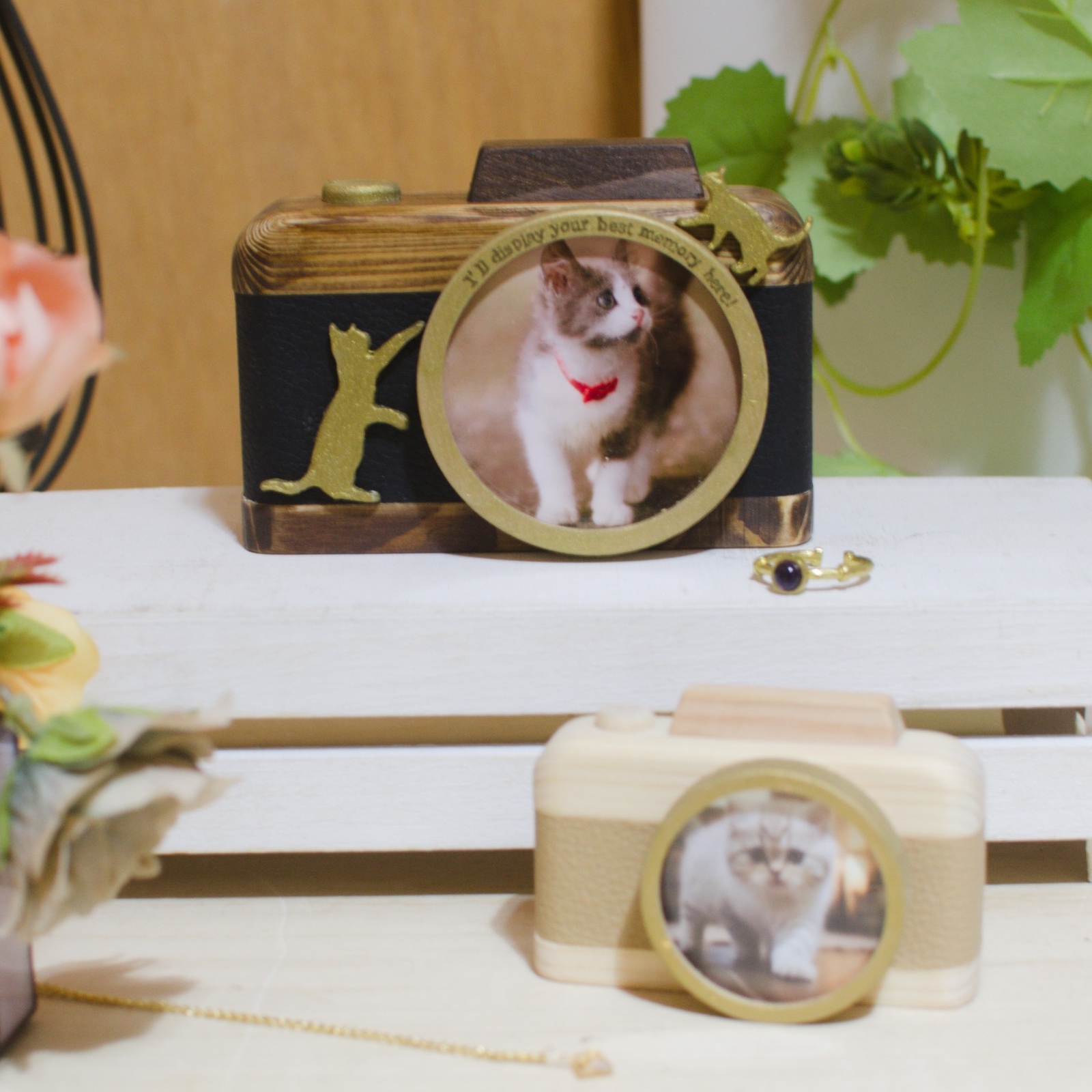 猫好きのお父さんへ贈るカメラ型フォトフレーム2個セット｜猫オブジェ付き＆ミニサイズ付き