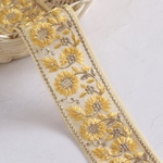 インド刺繍リボンᢂチュールフラワー 【イエロー】　　ブレード　レース