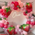 豪華 いちご バルーン セット 苺 イチゴ 女の子 風船 ガーランド バースデー 誕生日 結婚式 パーティー お祝い ファーストバースデー おうちスタジオ イベント ブライダル  ウェルカム ビタミン