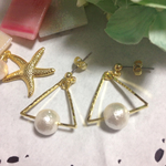 トライアングルコットンパールピアス