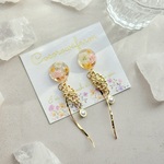 かすみ草 の ドライフラワー 耳飾り ꕤ︎︎ レジン / 金属アレルギー対応 / ピアス ・ イヤリング / ホワイト ピンク