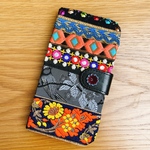 【ほぼ全機種対応】手帳型iPhoneケース  手帳型スマホケース ブラック お花畑と不思議な森 iPhone15 iPhone14 iPhone14pro iPhone13 galaxy Google